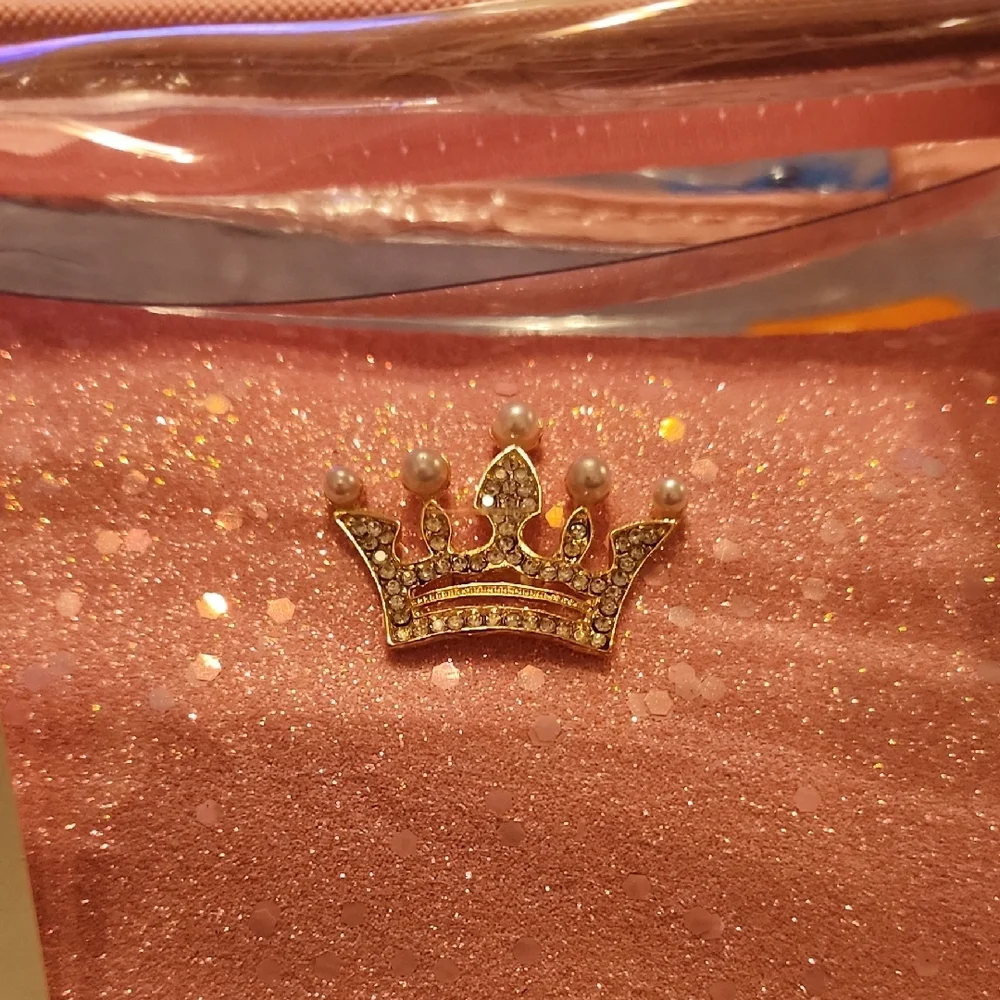 Pink Cosmetic Bag with Transparent Design and Top Handle